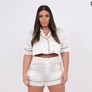 Maison Nou Kenza Pyjama NWT/NEW
Top only.